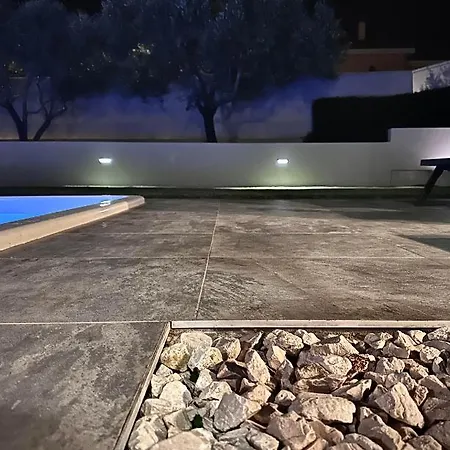 Tony's House In Garden 别墅 扎达尔