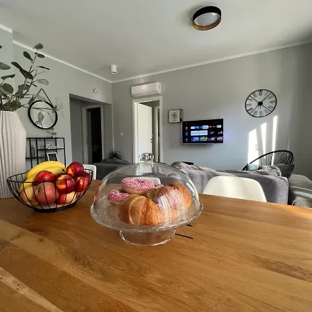 Tony's House In Garden 扎达尔