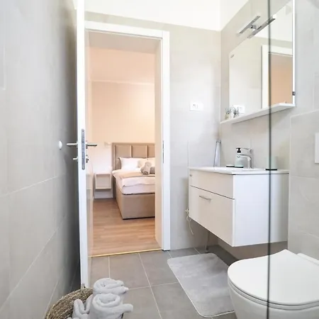 Tony's House In Garden Villa Zadar