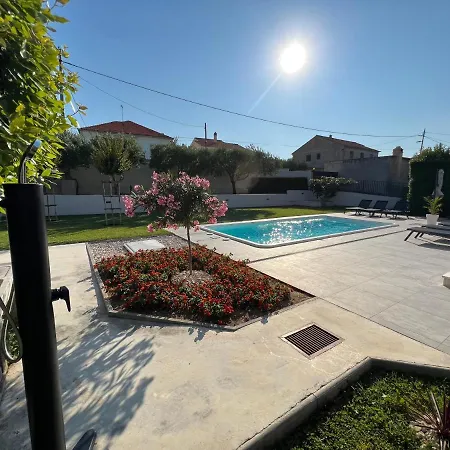 Tony's House In Garden Villa Zadar