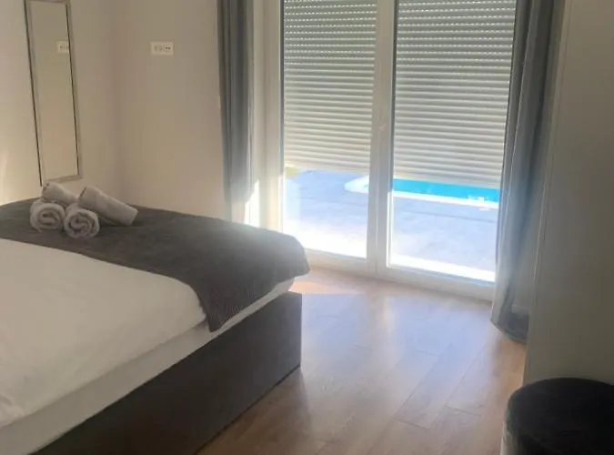 Вілла Tony's House In Garden *